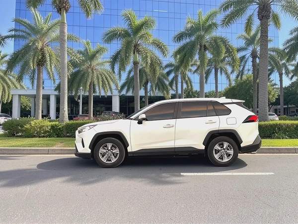 AED 1390 P.M | TOYOTA | RAV4 | EX | 2.5L | 2022 | GCC | LOW MILAGE