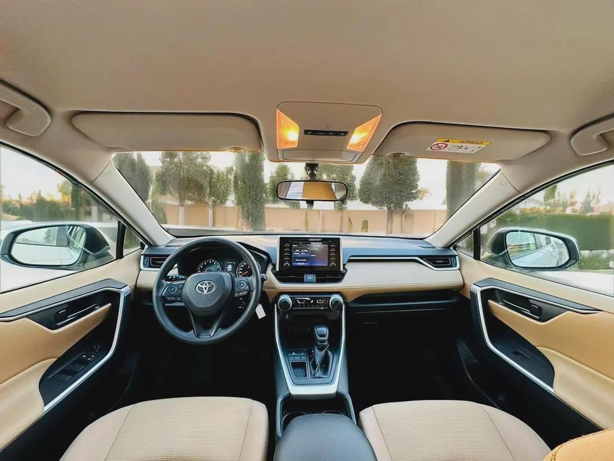 AED 1390 P.M | TOYOTA | RAV4 | EX | 2.5L | 2022 | GCC | LOW MILAGE-14-14