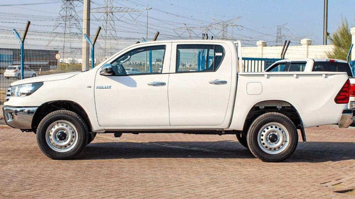 Toyota Hilux TOYOTA HILUX BASIC OPTION 2024 V4 DIESEL 2.4L-5-5