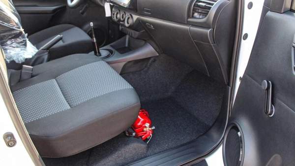 Toyota Hilux TOYOTA HILUX BASIC OPTION 2024 V4 DIESEL 2.4L