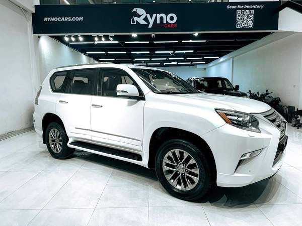 2015 Lexus GX 460 Platinum 4.6L V8 // Cash/Credit Card
