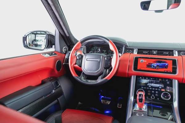 Range Rover Sport SVR Carbon Edition-Low Mileage-Red Calipers-1 Owner-Very Well Maintained