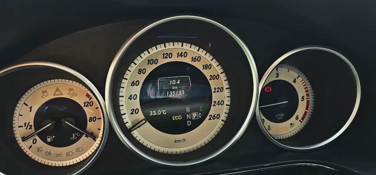 Mercedes-Benz E-Class E 220d CDI - 2014 - Korean Specs-10-10