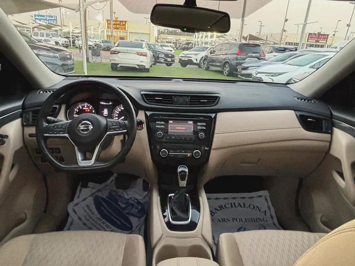 NISSAN X-TRAIL—2018–7 SEAT GCC—FREE ACCIDENT—FULL OPTIONS—LOW MILAGE—EXCELLENT CONDITION-8-8