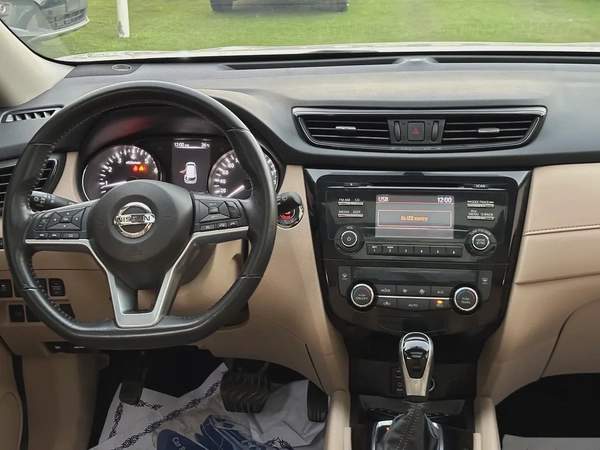 NISSAN X-TRAIL—2018–7 SEAT GCC—FREE ACCIDENT—FULL OPTIONS—LOW MILAGE—EXCELLENT CONDITION