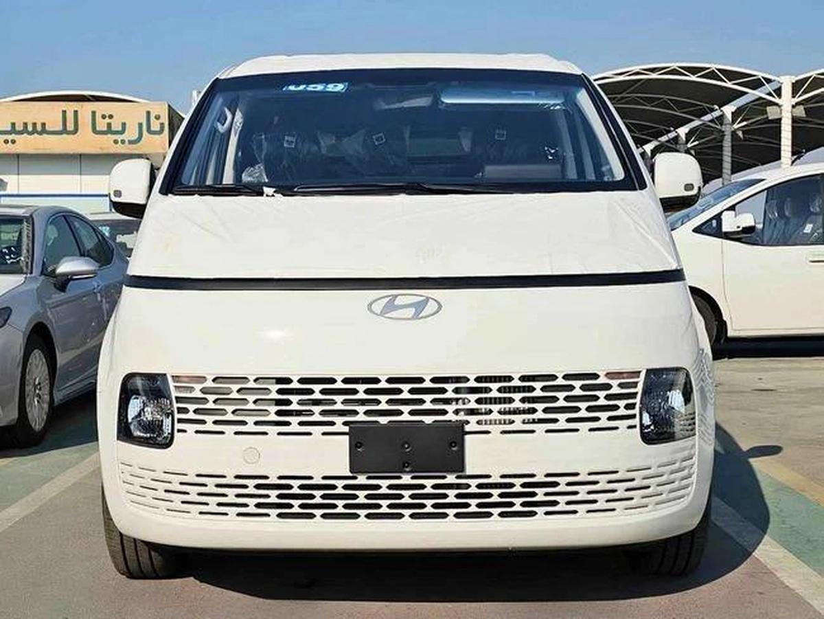 Hyundai Staria CARGO / 2.2L V4 DIESEL / MANUAL GEAR BOX / 2 STR (CODE # STCD)-0-0