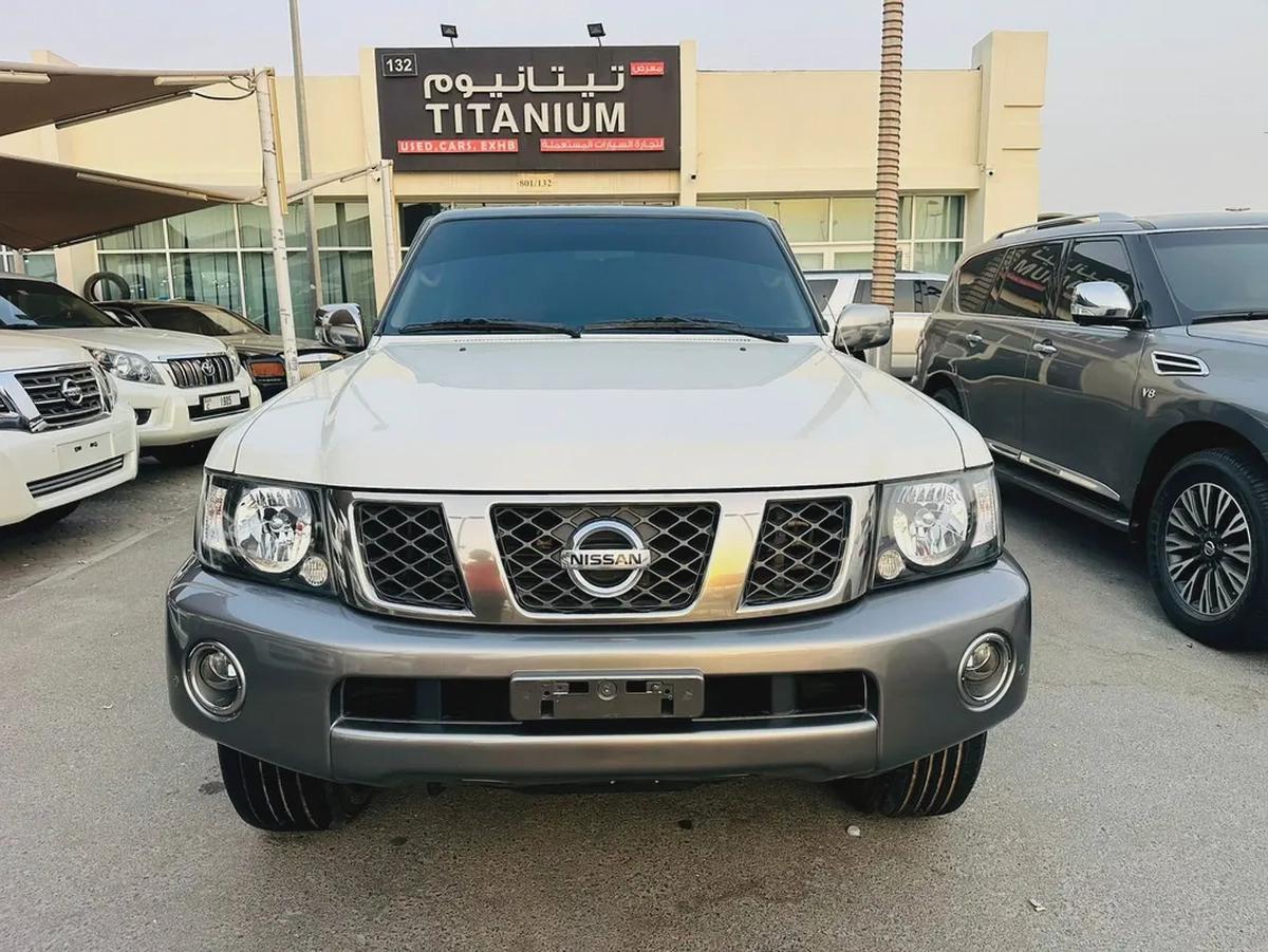 Nissan Patrol Safari Super Safari 2020 - GCC Specs - Excellent Condition-0-0