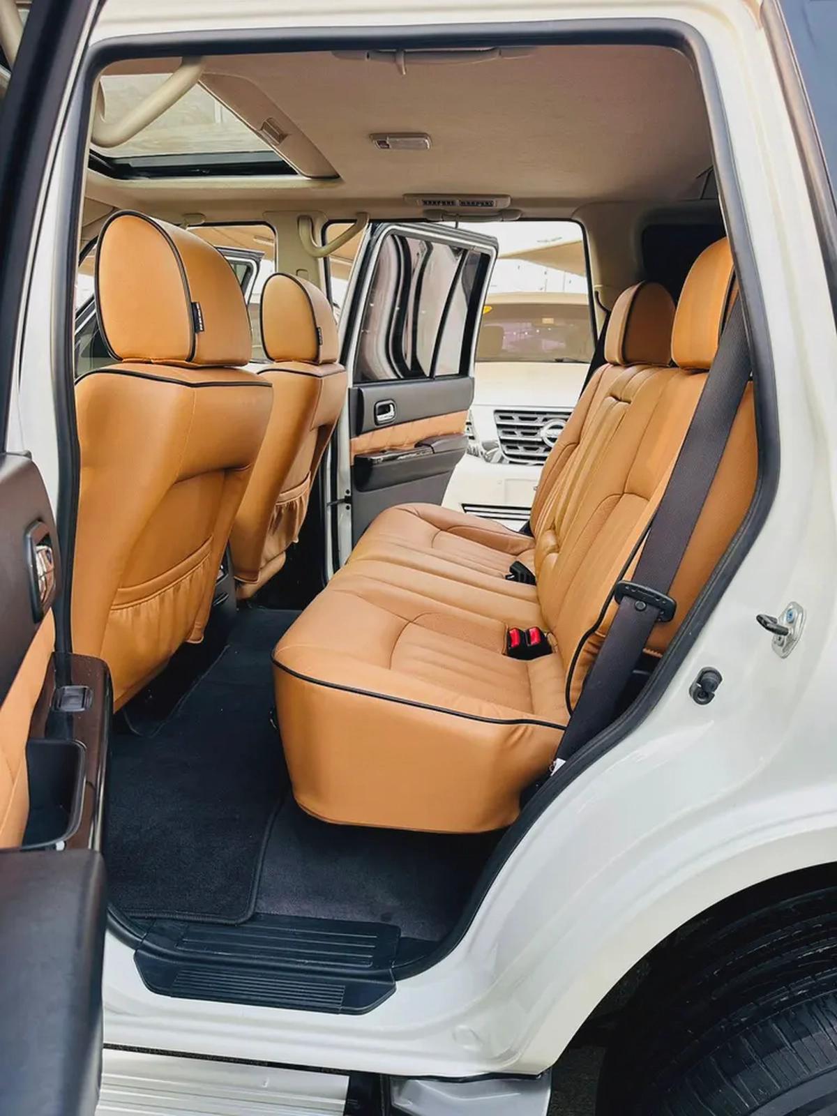 Nissan Patrol Safari Super Safari 2020 - GCC Specs - Excellent Condition-13-13