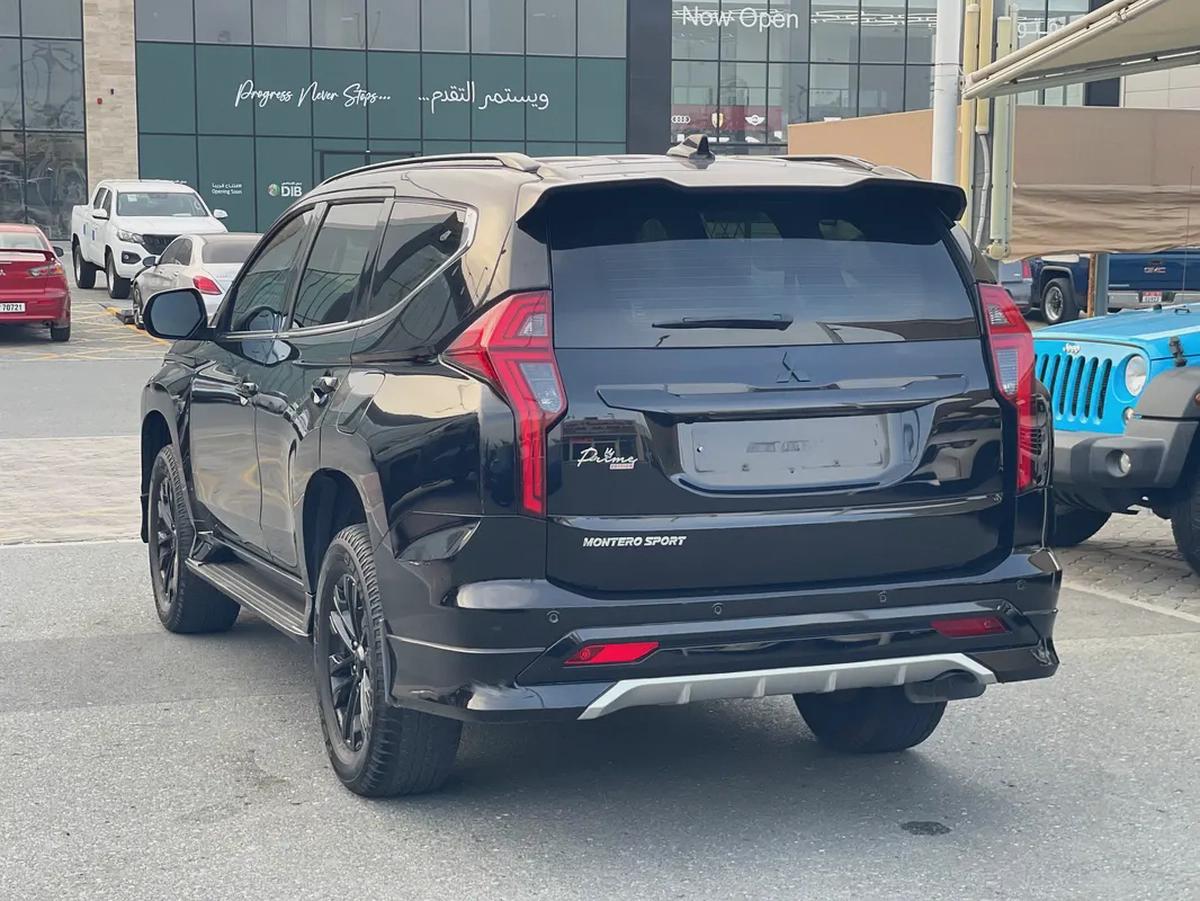 2023 Mitsubishi Montero Sport Signature Edition Black - GCC Specs-3-3