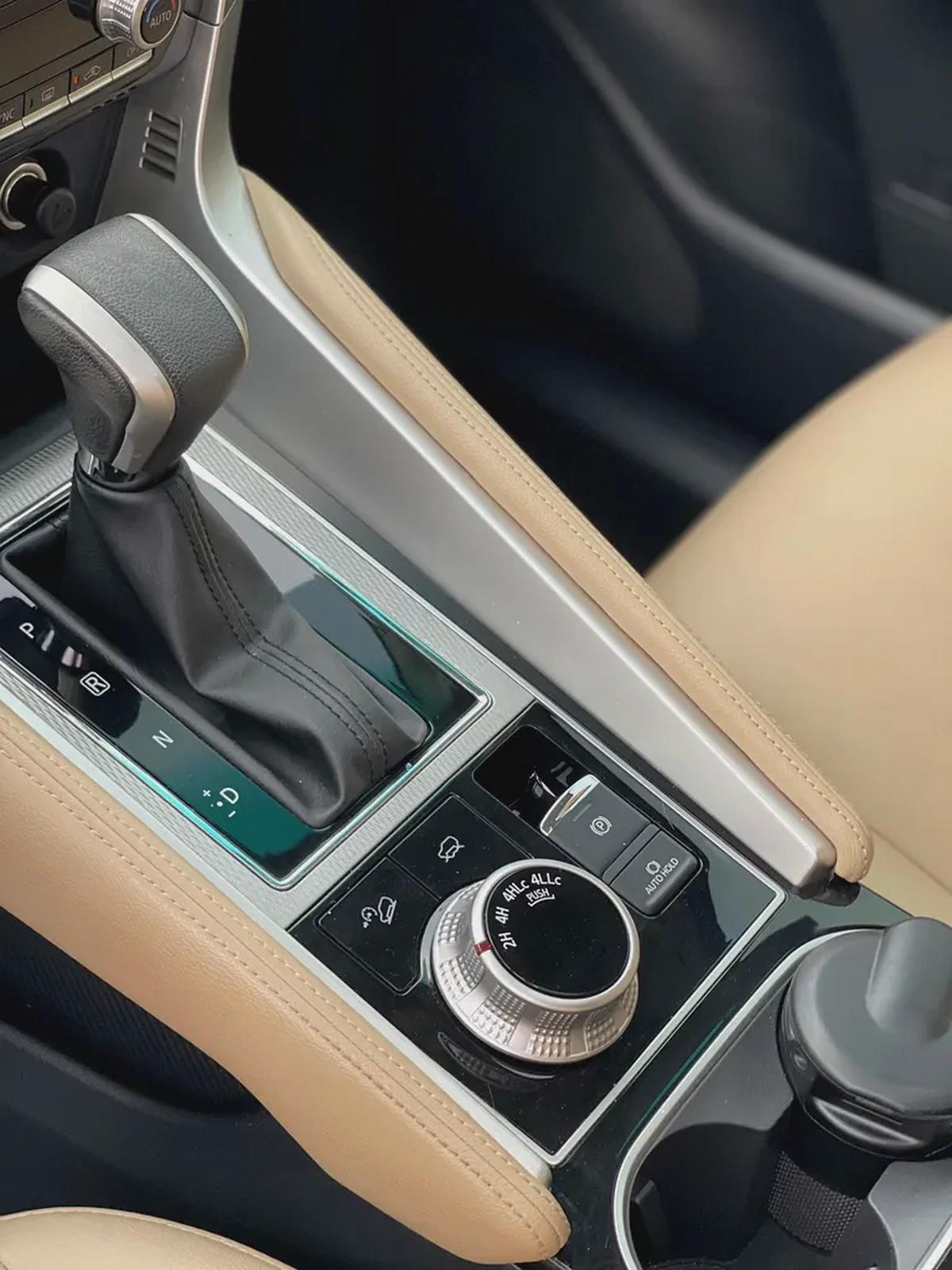 2023 Mitsubishi Montero Sport Signature Edition Black - GCC Specs-12-12