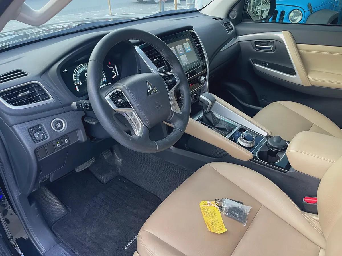 2023 Mitsubishi Montero Sport Signature Edition Black - GCC Specs-16-16