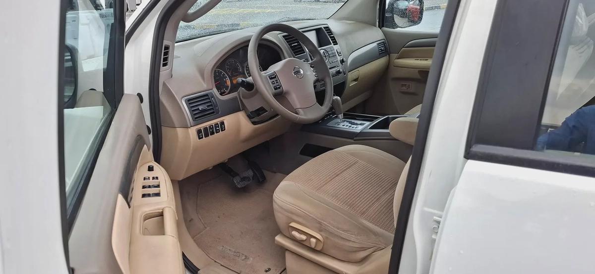 نيسان أرمادا 2011 خليجي بحالة ممتازة-11-11
