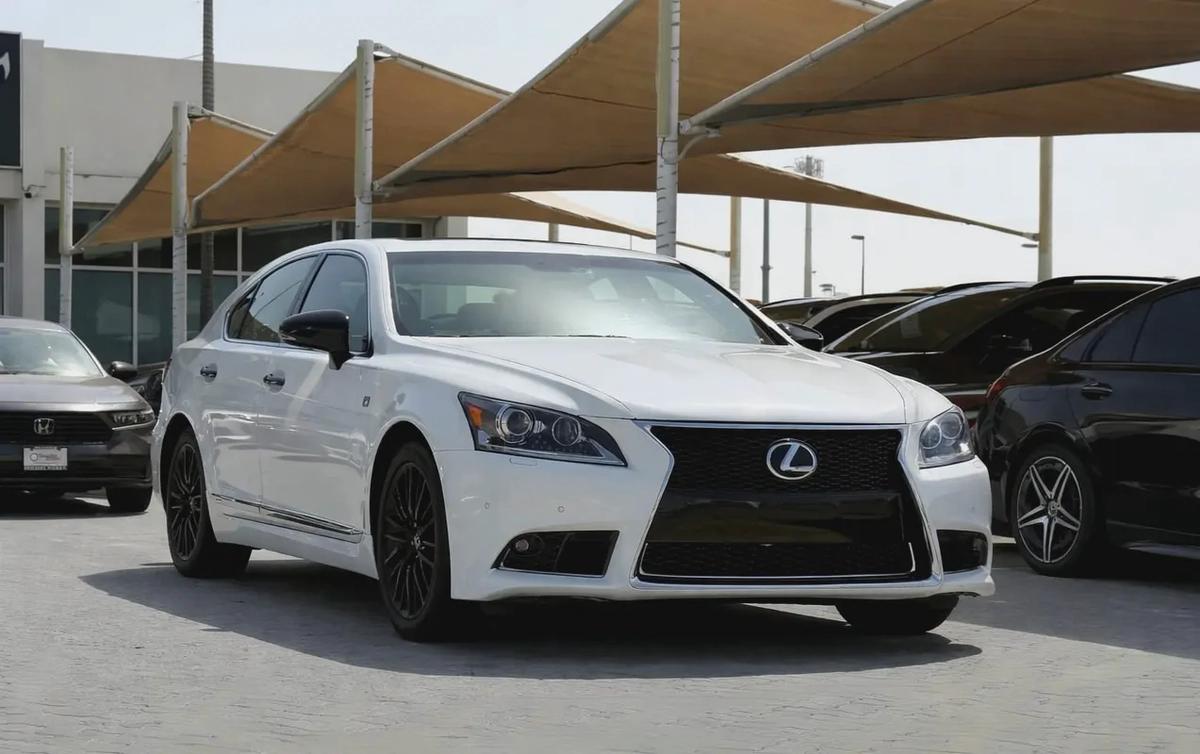 LEXUS - LS460 - F SPORT - CRAFTED LINE - V8 - 4,6L - AWD - AMERICAN SPECS VERY GOOD CONDITION-1-1