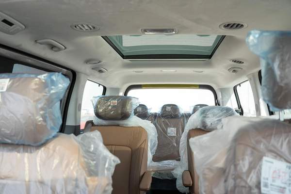 HYUNDAI STARIA 3.5L VIP 7 SEATER ROYAL EDITION