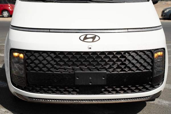 HYUNDAI STARIA 3.5L VIP 7 SEATER ROYAL EDITION