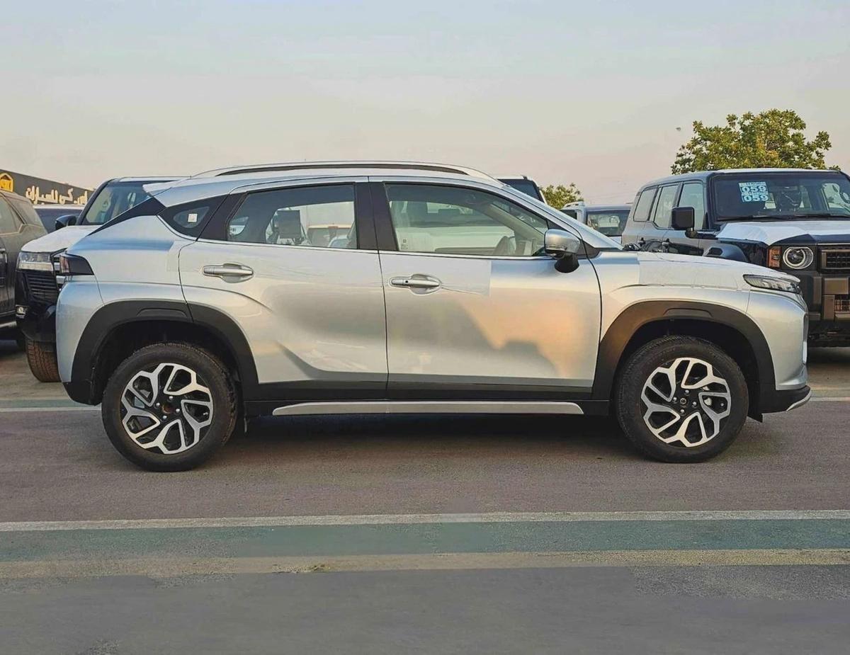 Suzuki Fronx GLX / EURO 5 HYBRID / 1.5L V4 / HEADUP DISPLAY / 360* CAMERAS /" 9" DISPLAY AUDIO (CODE # FRHGLX)-1-1