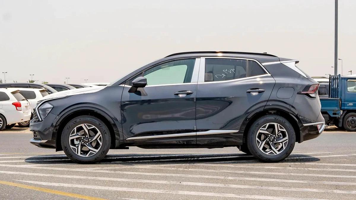2025 Kia Sportage 1.6L Petrol AT with Panoramic Sunroof-8-8