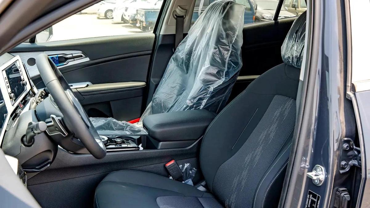2025 Kia Sportage 1.6L Petrol AT with Panoramic Sunroof-13-13