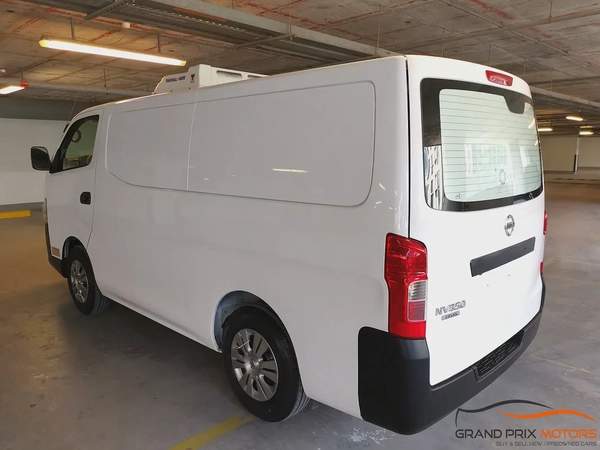 Nissan Urvan NV350 3Seater V4 2.5 Chiller Van 2022 Model GCC Specs In Perfect Condition