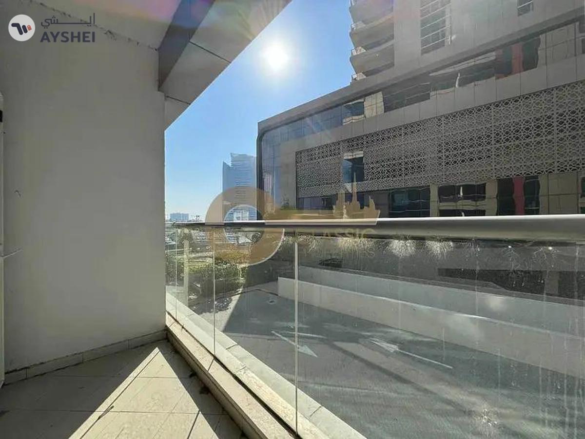 2 Bedroom Apartment | Mid Floor | Canal View-18-18