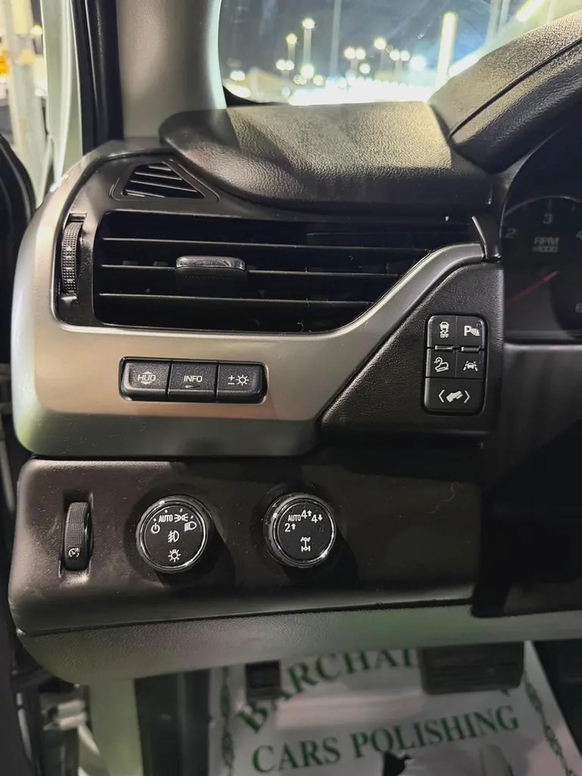 GCC,TAHOE 2017 118000KM FREE ACCIDENT FIRST OWNER ORIGINAL PAINT FULL OPTION EXCELLENT CONDITION-18-18