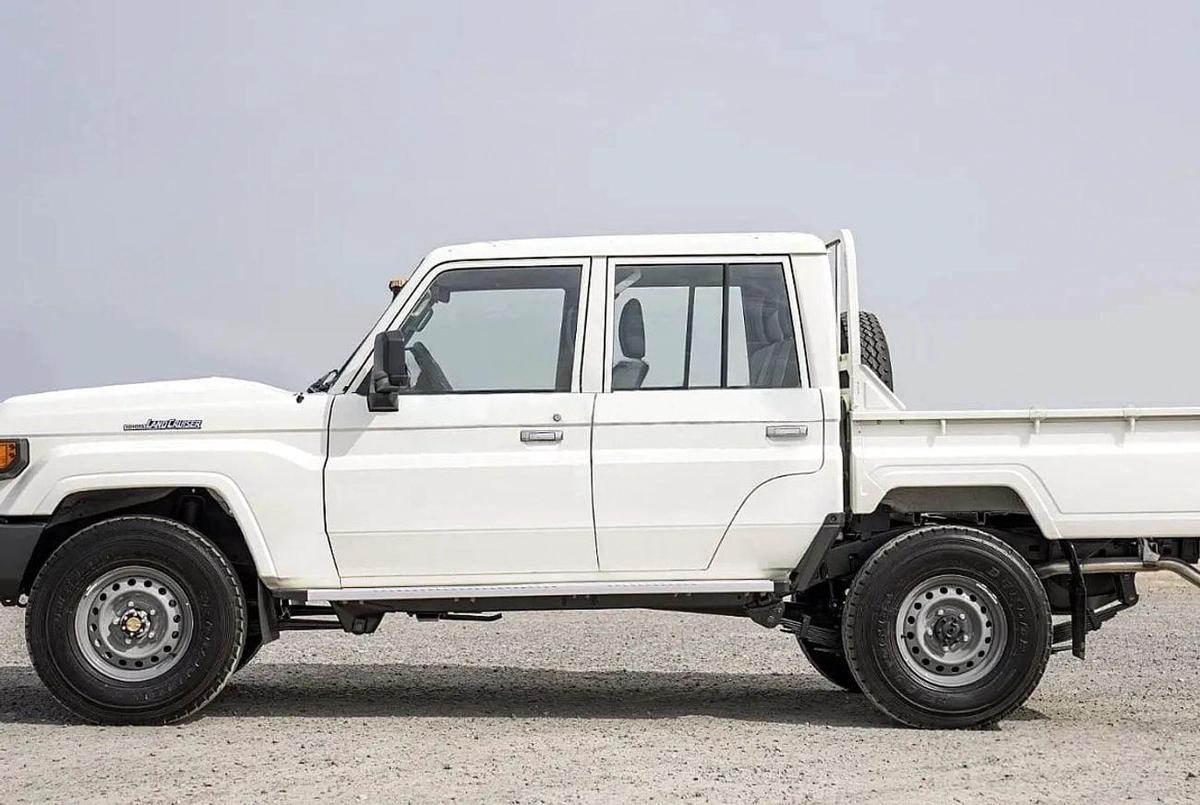 Toyota Land Cruiser 70 D/C 4.2 DIESEL-4-4