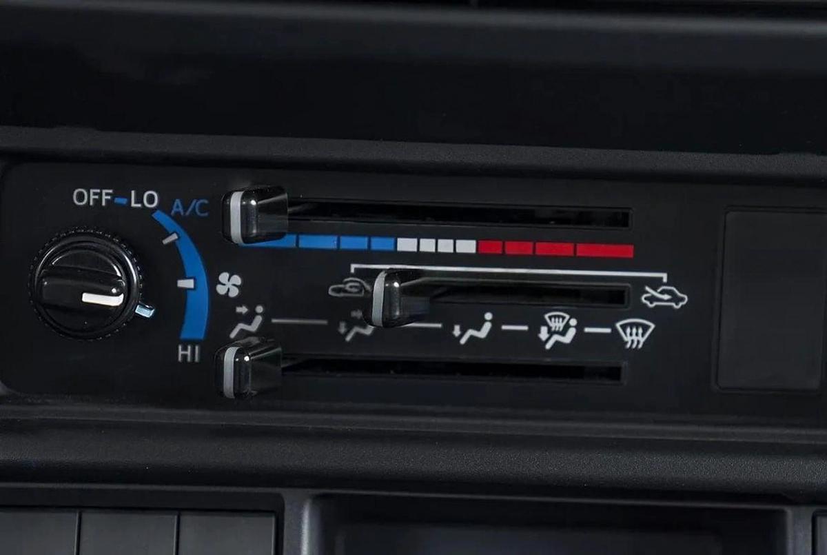 Toyota Land Cruiser 70 D/C 4.2 DIESEL-8-8