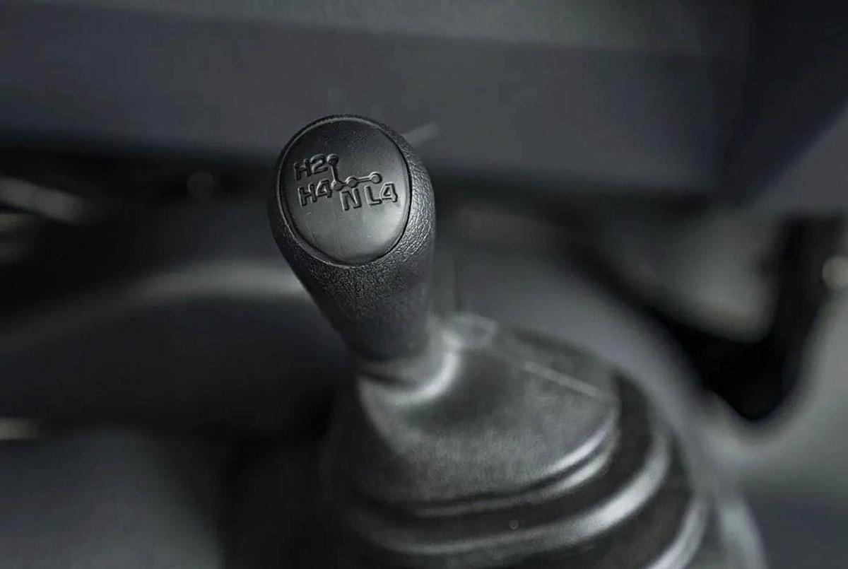 Toyota Land Cruiser 70 D/C 4.2 DIESEL-9-9