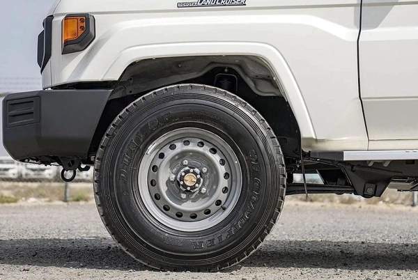 Toyota Land Cruiser 70 D/C 4.2 DIESEL