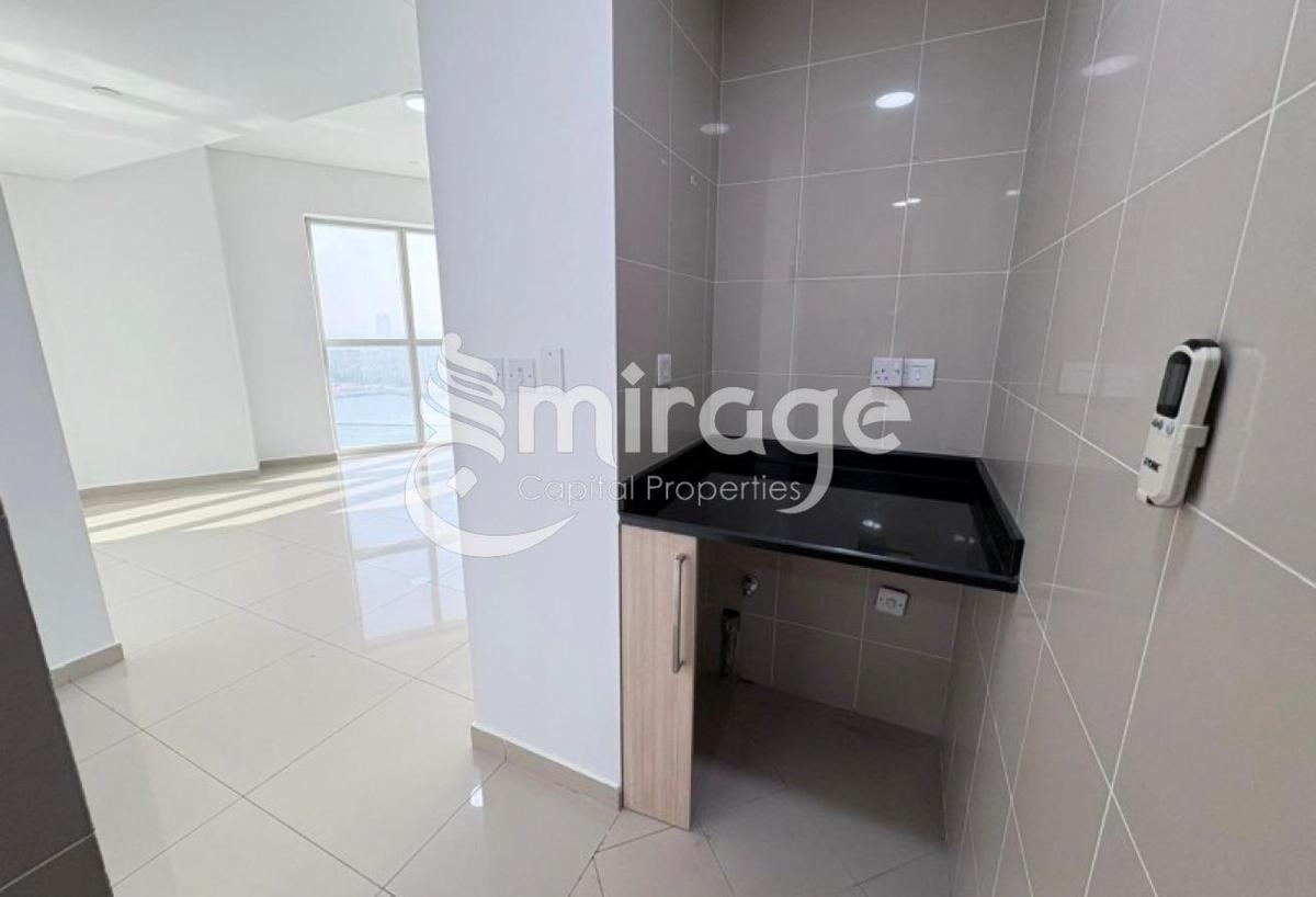 Spacious Home | Ready to Move | Great Location-4-4