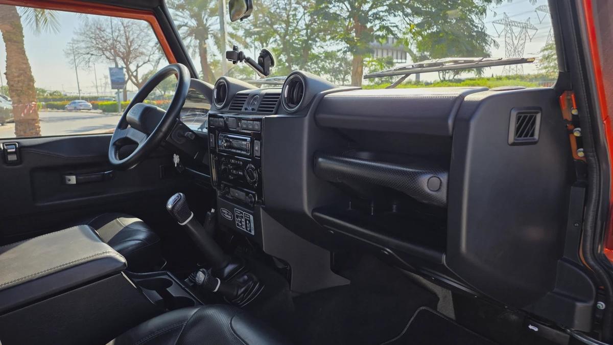 2016 Land Rover Defender 110 (Diesel Manual)-8-8
