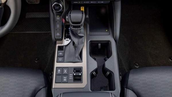 Toyota Prado 250 2.8D AT FIRST EDITION MY20245– SAND & GREY ROOF