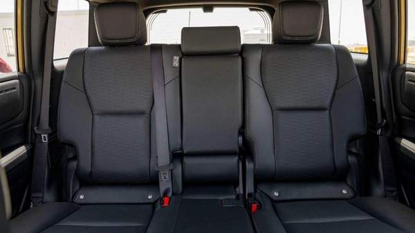 Toyota Prado 250 2.8D AT FIRST EDITION MY20245– SAND & GREY ROOF