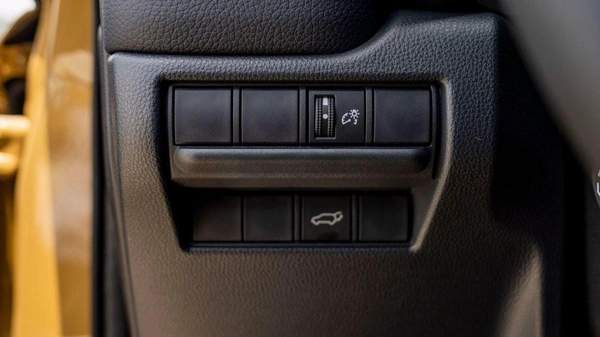 Toyota Prado 250 2.8D AT FIRST EDITION MY20245– SAND & GREY ROOF