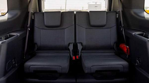 Toyota Prado 250 2.8D AT FIRST EDITION MY20245– SAND & GREY ROOF