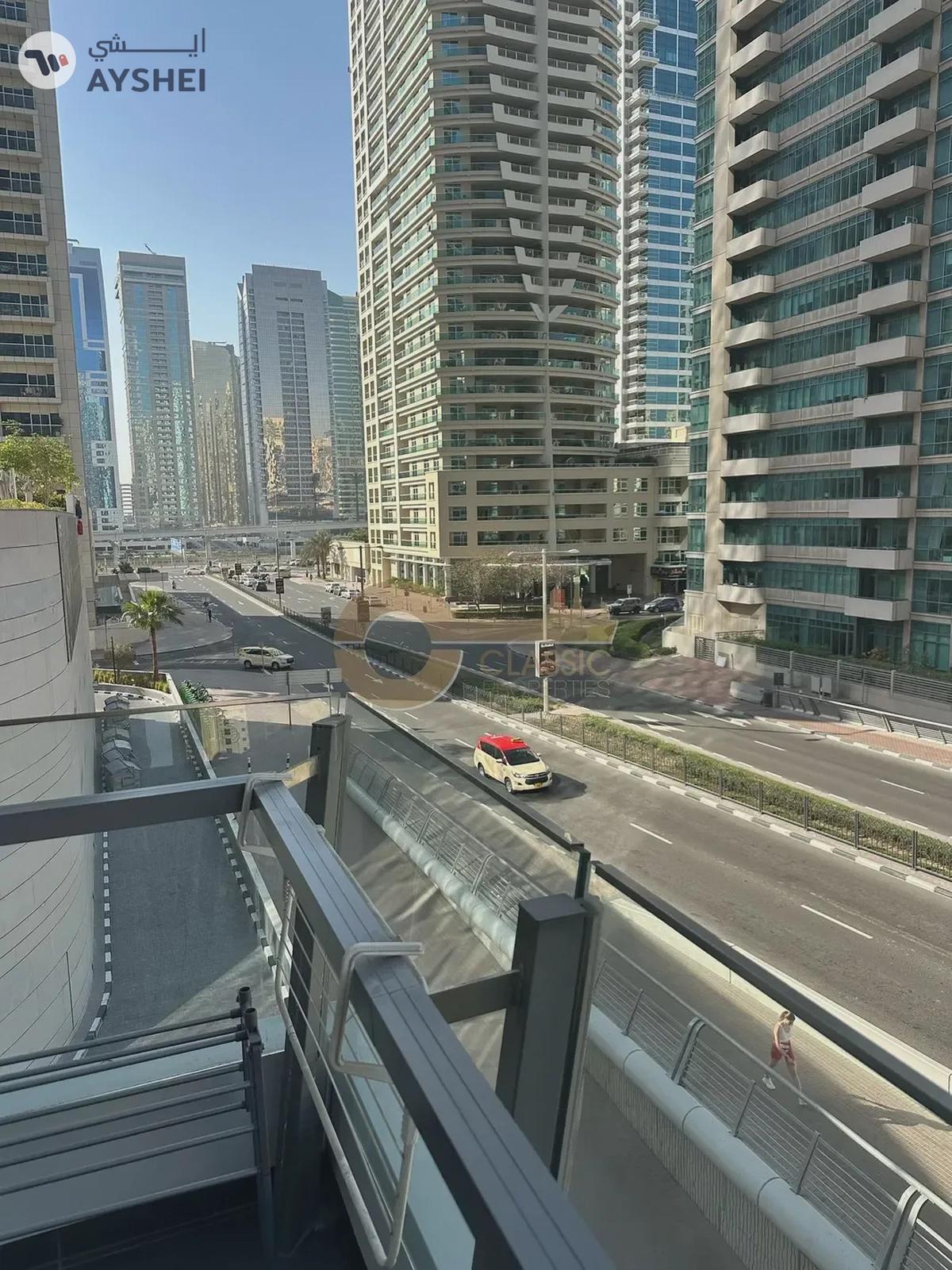 Prime Location | Spacious | Marina View | Modern-5-5