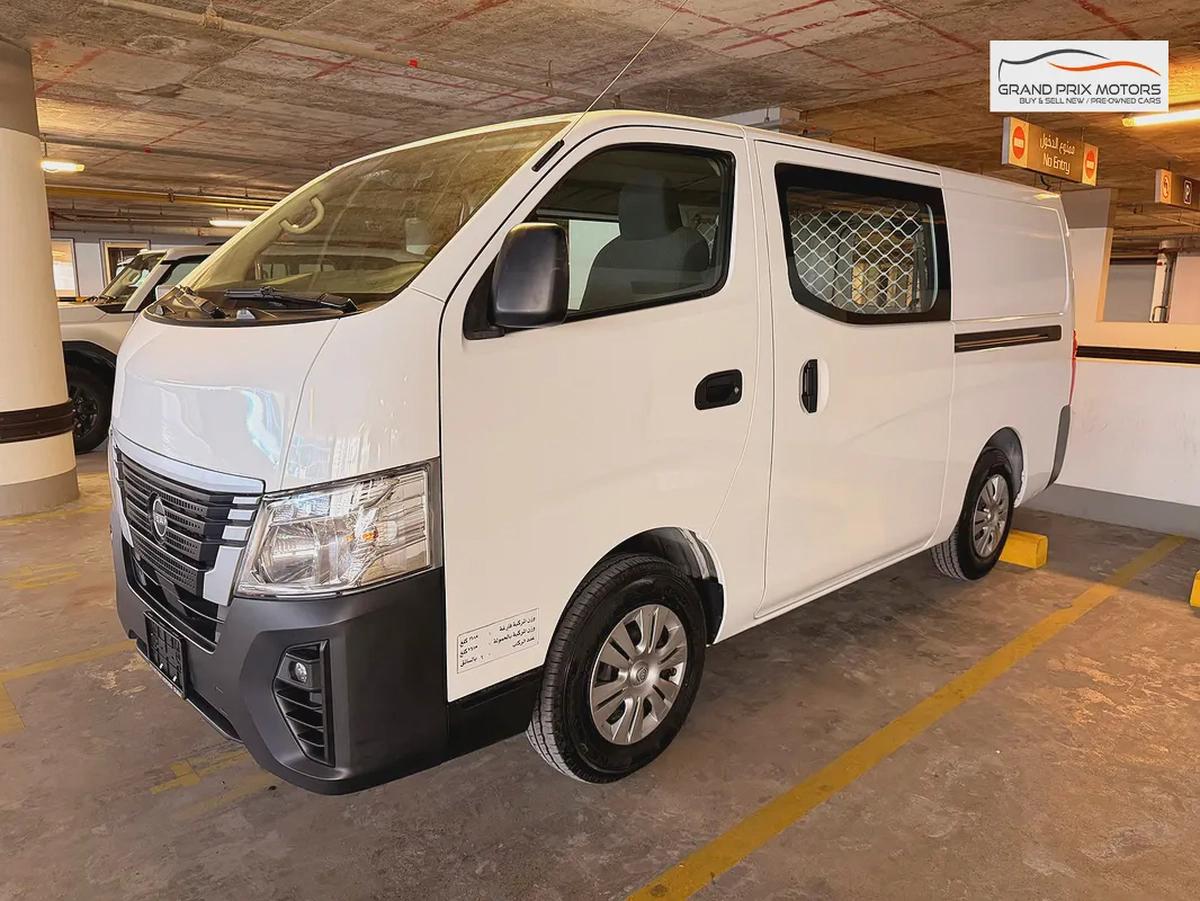 Nissan Urvan NV350 6 Seater Manual 2023 Model GCC Specs With Service History In Perfect Condition-0-0