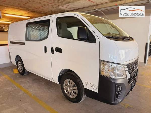 Nissan Urvan NV350 6 Seater Manual 2023 Model GCC Specs With Service History In Perfect Condition
