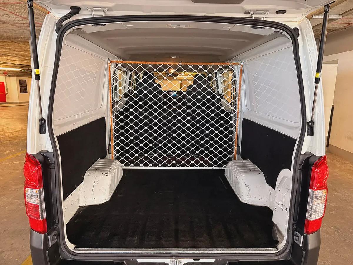 Nissan Urvan NV350 6 Seater Manual 2023 Model GCC Specs With Service History In Perfect Condition-16-16