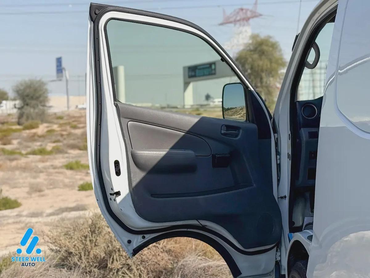 2021 Nissan Urvan NV350 SR Chiller Van for Sale – Reliable Commercial Vehicle, Perfect Condition-9-9