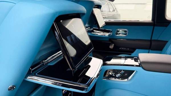 Rolls-Royce Cullinan Rolls‑Royce Cullinan Original Mansory Crafted – 2026