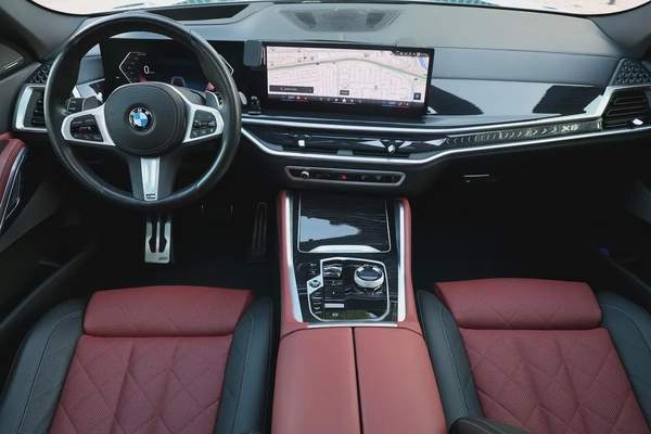 BMW X6 -Xdrive40i M SPORT-2024-65000KM-GCC SPECS-UNDER WARRANT-EXCELLENT CONDITION