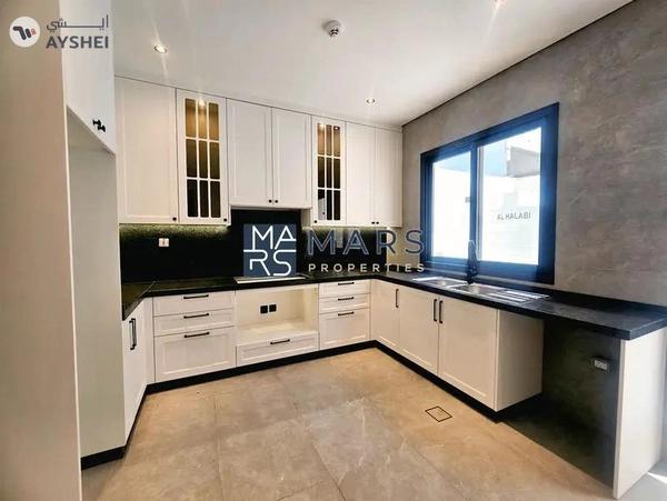 Villa-5 bedrooms in Al Hoshi – Close to the Main Entrance of the Area