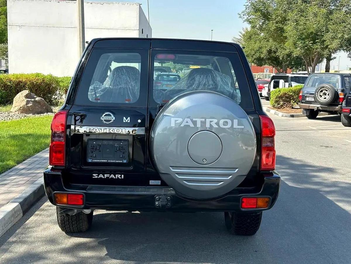 Nissan Safari Astoora 2024 0km Manual Transmission-4-4