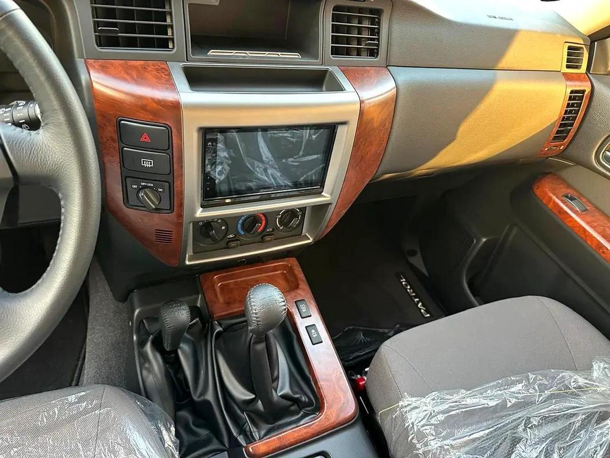 Nissan Safari Astoora 2024 0km Manual Transmission-7-7