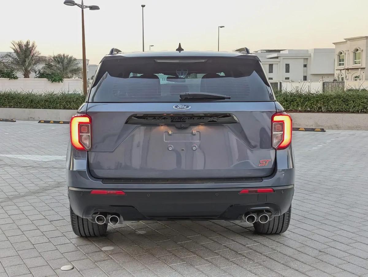 FORD EXPLORER 2021 ST FULL OPTION GCC ORIGINAL PAINT IN EXCELLENT CONDITION-18-18