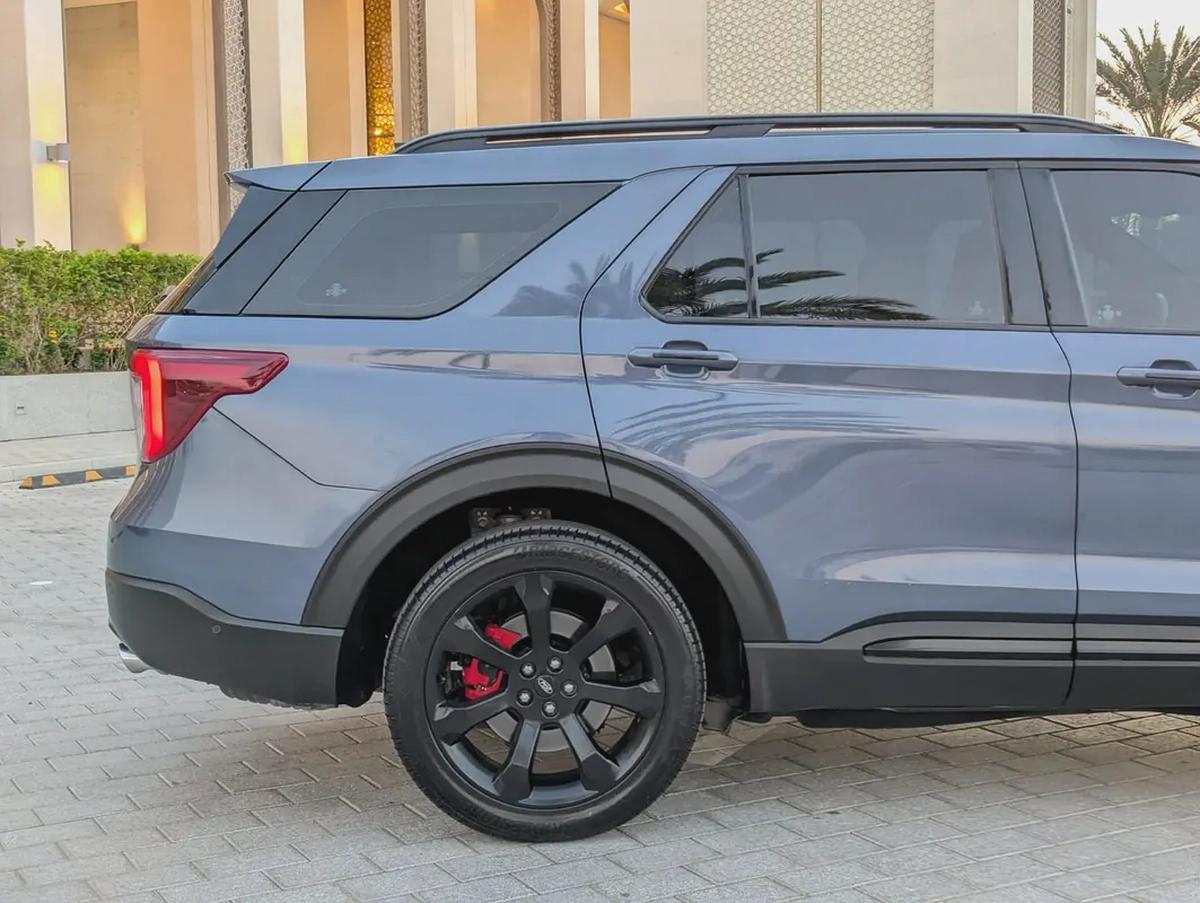 FORD EXPLORER 2021 ST FULL OPTION GCC ORIGINAL PAINT IN EXCELLENT CONDITION-19-19