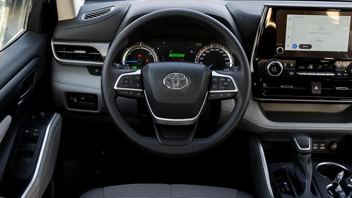 2026 Toyota Highlander LE 2.5 AT Hybrid-15-15