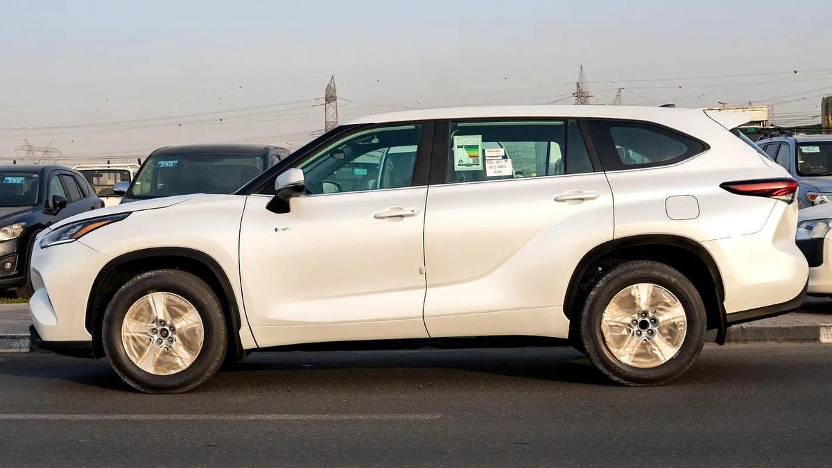 2026 Toyota Highlander LE 2.5 AT Hybrid-12-12