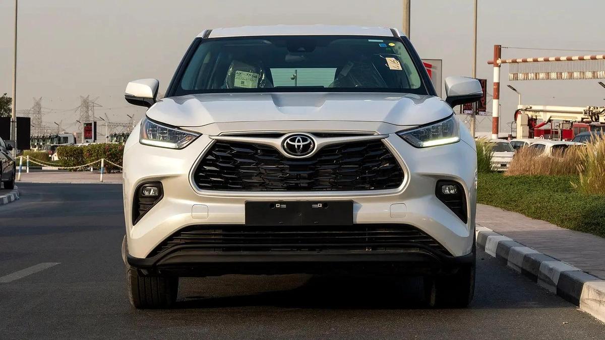 2026 Toyota Highlander LE 2.5 AT Hybrid-3-3